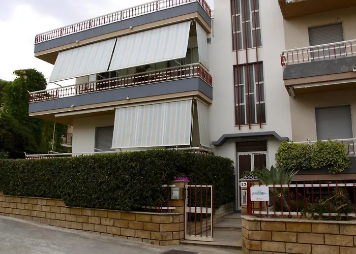 Bed & Breakfast Di Ponente 3*